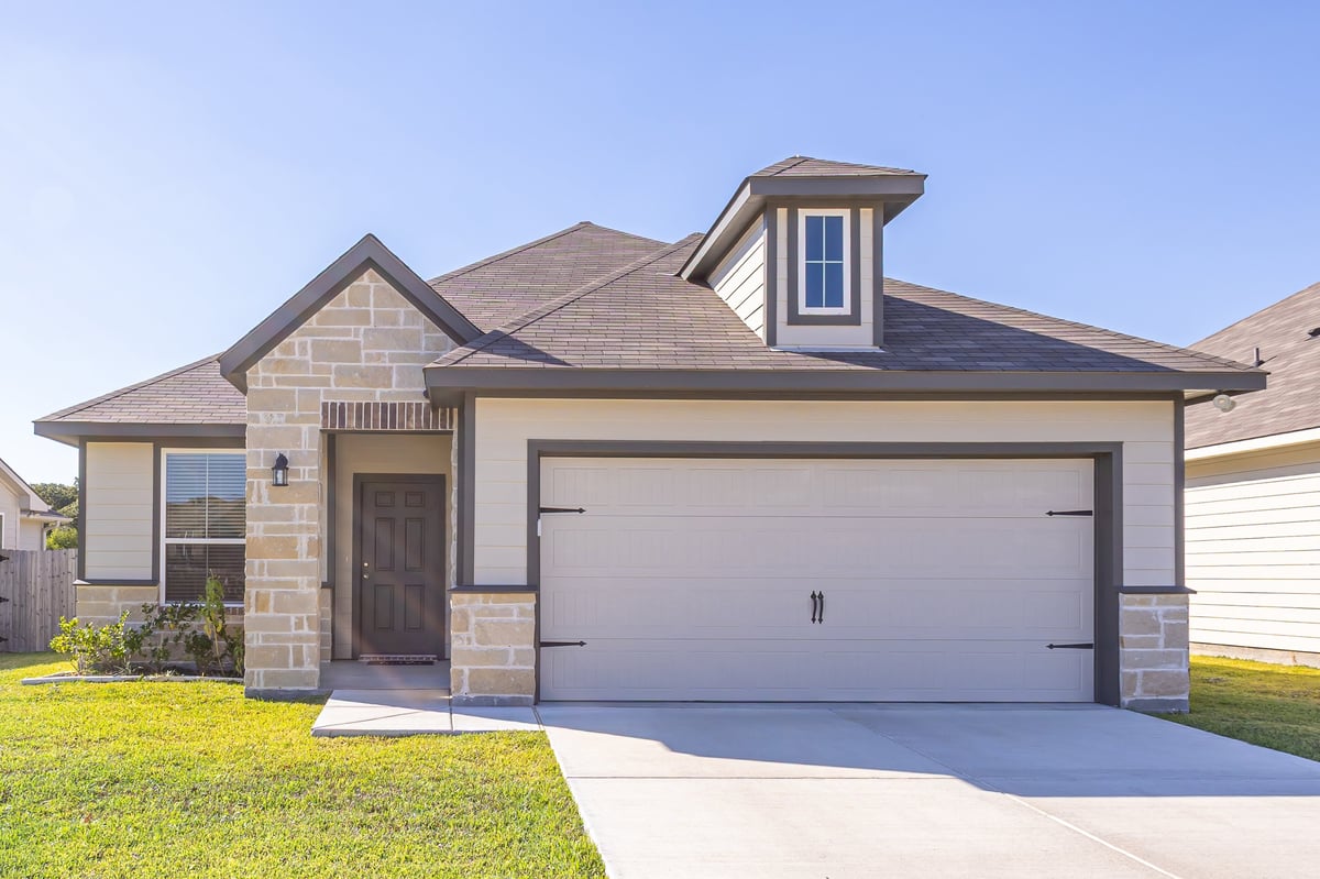Charming suburban single-family home with large garden